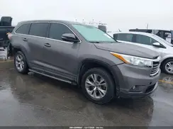 5TDZKRFH6GS141567 2016 TOYOTA HIGHLANDER