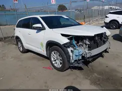 5TDZKRFH6GS160281 2016 TOYOTA HIGHLANDER
