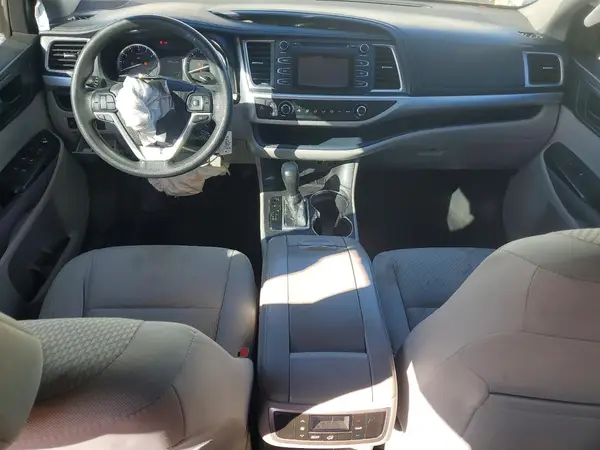 5TDZKRFH6GS170034 2016 TOYOTA HIGHLANDER - Image 8