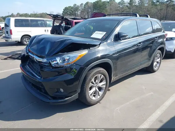5TDZKRFH6GS174410 2016 TOYOTA HIGHLANDER - Image 2