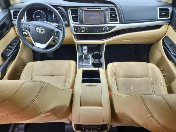 5TDZKRFH6GS175864 2016 TOYOTA HIGHLANDER - Image 8