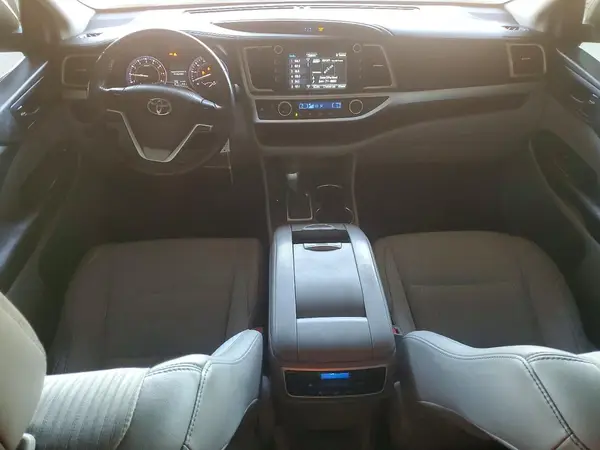 5TDZKRFH6GS177033 2016 TOYOTA HIGHLANDER - Image 8