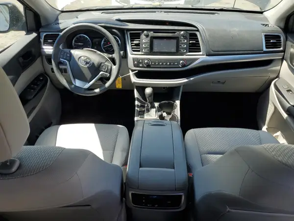 5TDZKRFH6GS177436 2016 TOYOTA HIGHLANDER - Image 8
