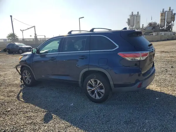 5TDZKRFH7GS125846 2016 TOYOTA HIGHLANDER - Image 2