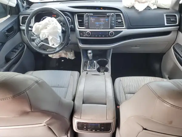 5TDZKRFH7GS157499 2016 TOYOTA HIGHLANDER - Image 8