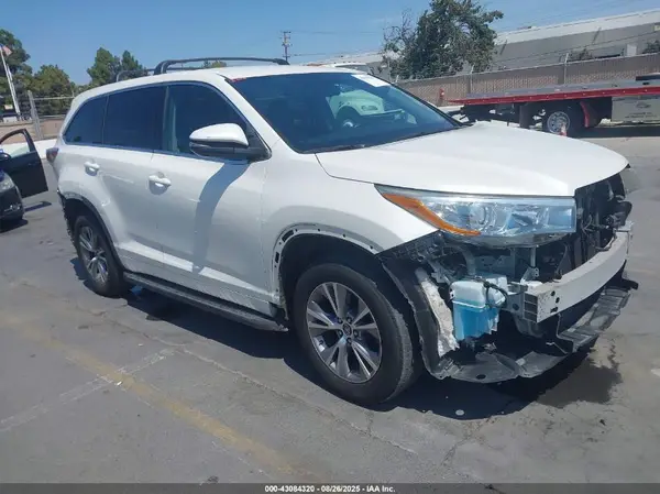 5TDZKRFH7GS157891 2016 TOYOTA HIGHLANDER - Image 1