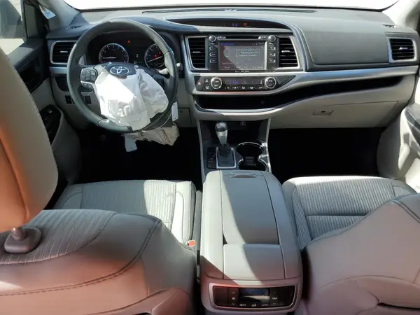 5TDZKRFH7GS166851 2016 TOYOTA HIGHLANDER - Image 8