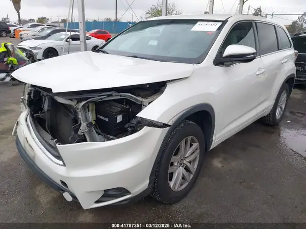 5TDZKRFH7GS171063 2016 TOYOTA HIGHLANDER - Image 2