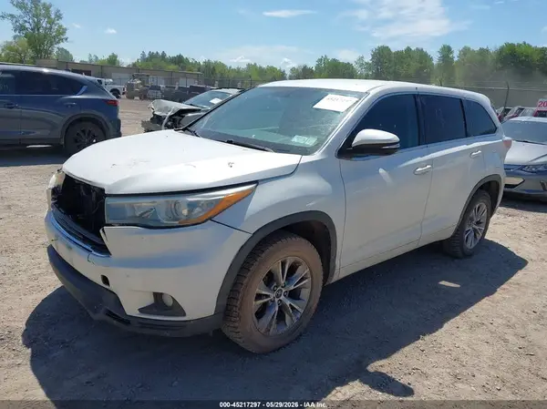 5TDZKRFH7GS172326 2016 TOYOTA HIGHLANDER - Image 2