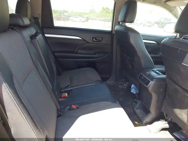 5TDZKRFH7GS172326 2016 TOYOTA HIGHLANDER - Image 8