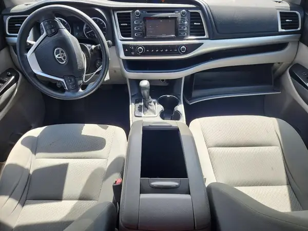 5TDZKRFH7GS174318 2016 TOYOTA HIGHLANDER - Image 8