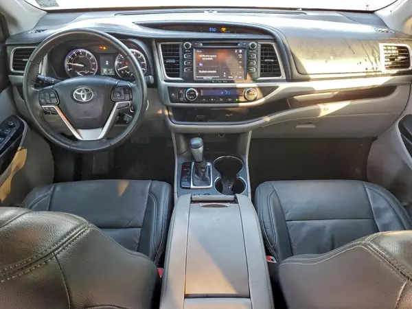 5TDZKRFH7GS183729 2016 TOYOTA HIGHLANDER - Image 8