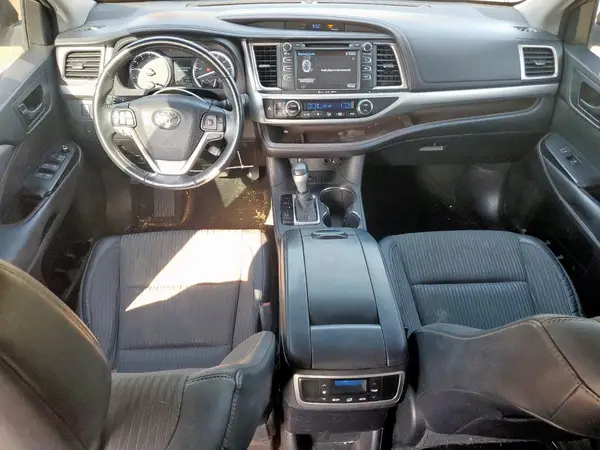5TDZKRFH7GS187375 2016 TOYOTA HIGHLANDER - Image 8