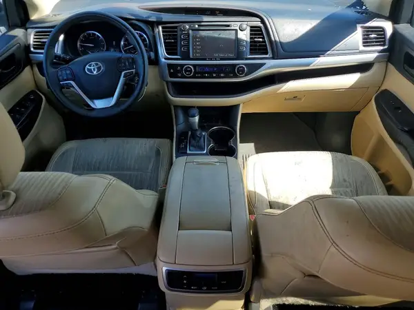 5TDZKRFH8GS121921 2016 TOYOTA HIGHLANDER - Image 8