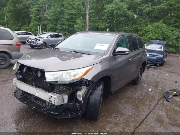 5TDZKRFH8GS125774 2016 TOYOTA HIGHLANDER - Image 2