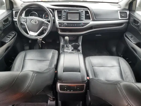 5TDZKRFH8GS130618 2016 TOYOTA HIGHLANDER - Image 8