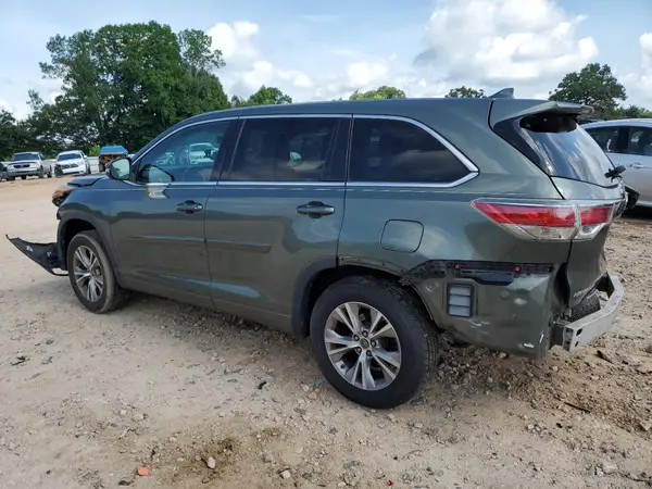 5TDZKRFH8GS135219 2016 TOYOTA HIGHLANDER - Image 2