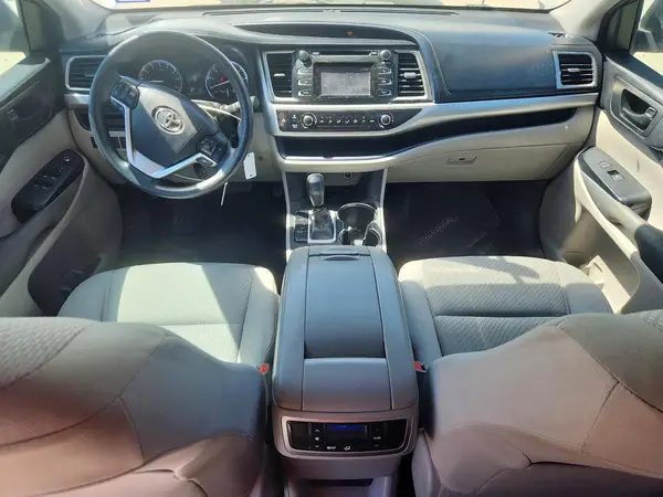 5TDZKRFH8GS140484 2016 TOYOTA HIGHLANDER - Image 8