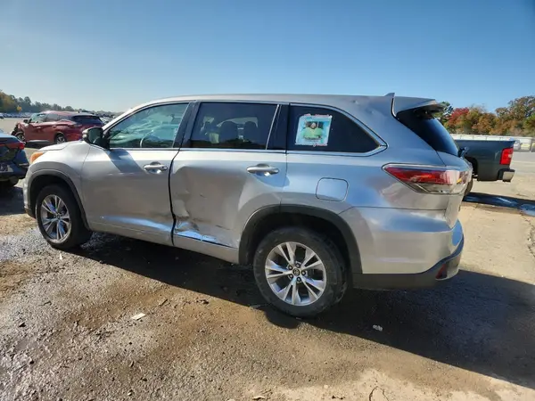 5TDZKRFH8GS176630 2016 TOYOTA HIGHLANDER - Image 2