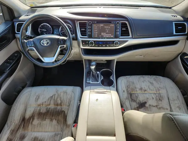 5TDZKRFH8GS176630 2016 TOYOTA HIGHLANDER - Image 8
