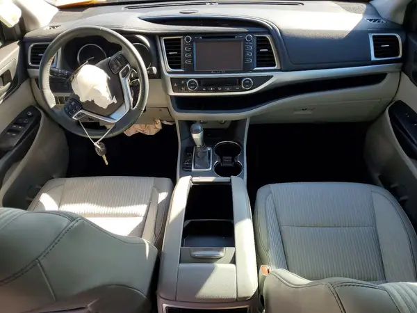 5TDZKRFH8GS177146 2016 TOYOTA HIGHLANDER - Image 8