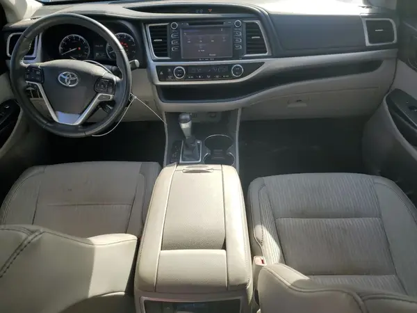 5TDZKRFH8GS179768 2016 TOYOTA HIGHLANDER - Image 8