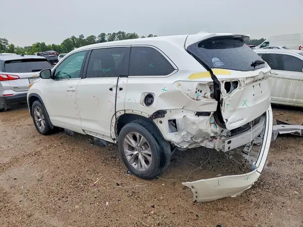 5TDZKRFH9GS122558 2016 TOYOTA HIGHLANDER - Image 2