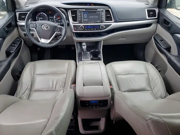 5TDZKRFH9GS122558 2016 TOYOTA HIGHLANDER - Image 8