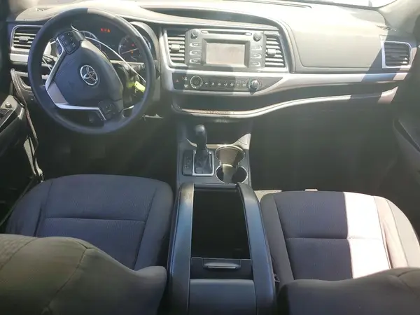 5TDZKRFH9GS144964 2016 TOYOTA HIGHLANDER - Image 8