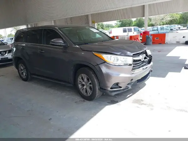 5TDZKRFH9GS176328 2016 TOYOTA HIGHLANDER - Image 1