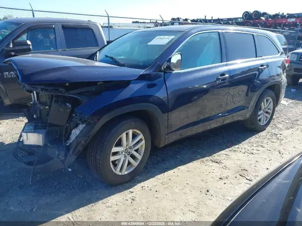 5TDZKRFH9GS183506 2016 TOYOTA HIGHLANDER - Image 2