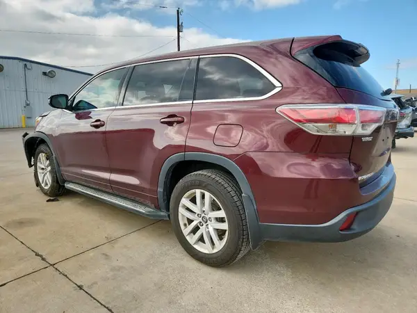 5TDZKRFH9GS183523 2016 TOYOTA HIGHLANDER - Image 2