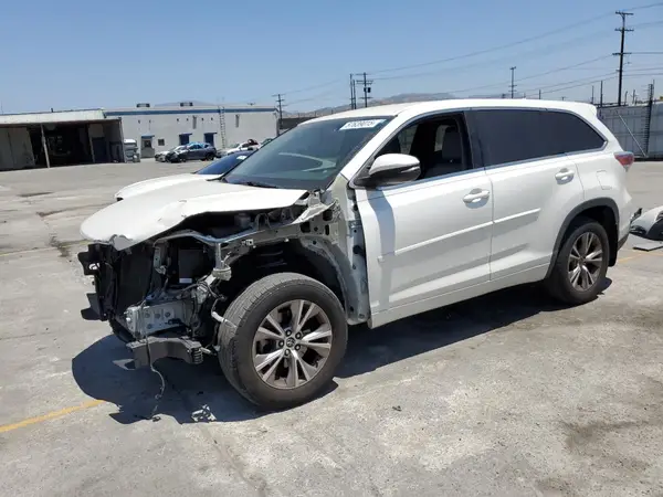 5TDZKRFHXGS123556 2016 TOYOTA HIGHLANDER - Image 1