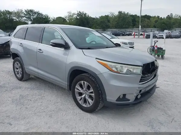 5TDZKRFHXGS124965 2016 TOYOTA HIGHLANDER - Image 1
