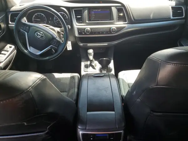 5TDZKRFHXGS125128 2016 TOYOTA HIGHLANDER - Image 8