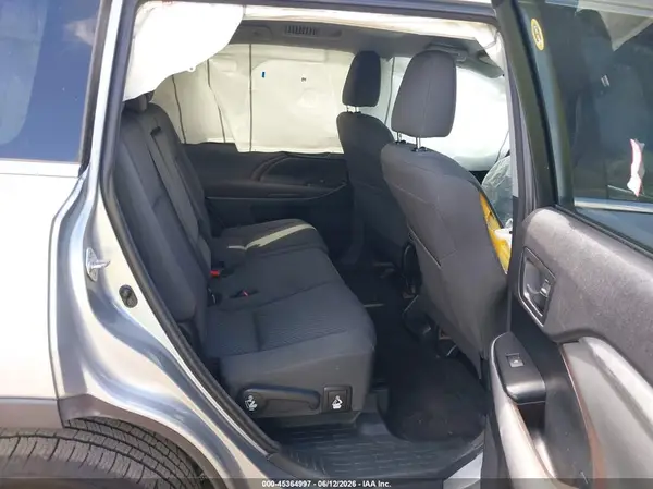 5TDZKRFHXGS153155 2016 TOYOTA HIGHLANDER - Image 8