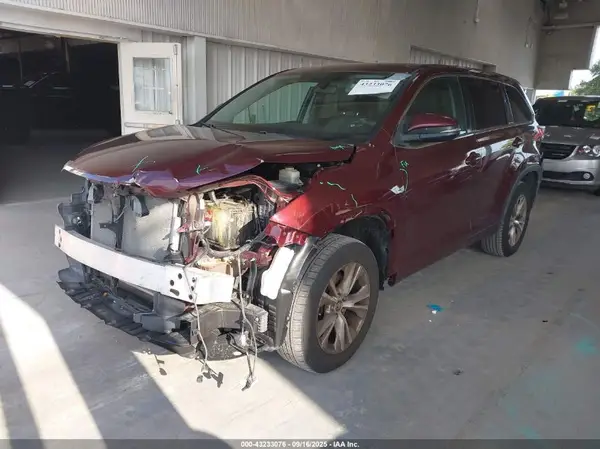 5TDZKRFHXGS167508 2016 TOYOTA HIGHLANDER - Image 2