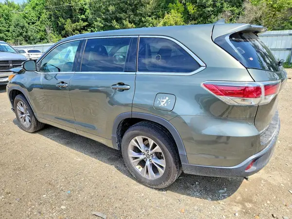 5TDZKRFHXGS171056 2016 TOYOTA HIGHLANDER - Image 2