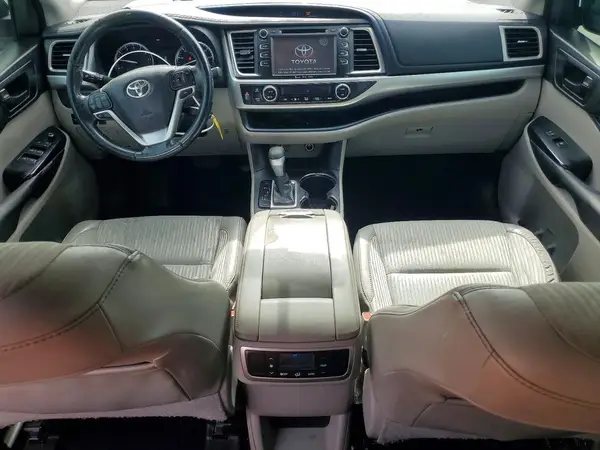 5TDZKRFHXGS171395 2016 TOYOTA HIGHLANDER - Image 8