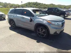 5TDZKRFHXGS175060 2016 TOYOTA HIGHLANDER