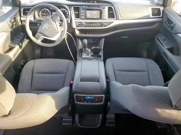 5TDZKRFHXGS179884 2016 TOYOTA HIGHLANDER - Image 8