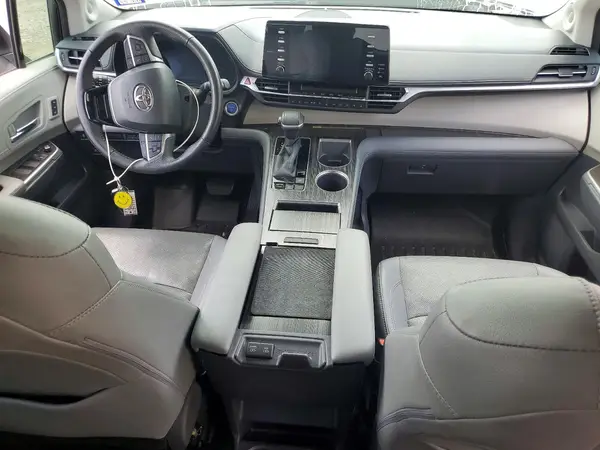 5TDZRKEC1MS032910 2021 TOYOTA SIENNA - Image 8