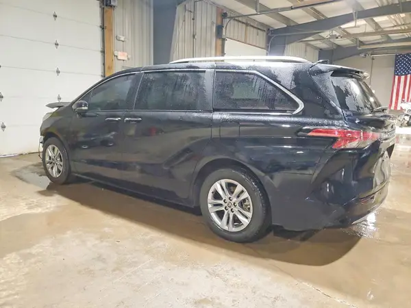 5TDZRKEC1NS126982 2022 TOYOTA SIENNA - Image 2