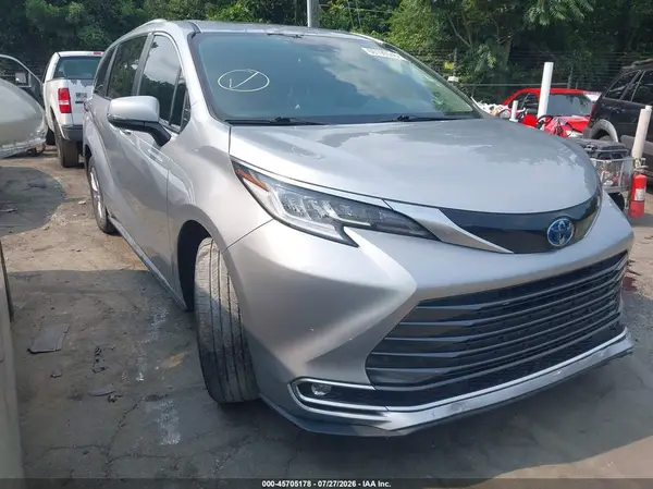 5TDZRKEC1PS176798 2023 TOYOTA SIENNA