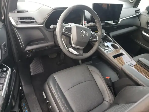 5TDZRKEC2SS265529 2025 TOYOTA SIENNA - Image 8