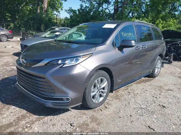 5TDZRKEC3MS029071 2021 TOYOTA SIENNA - Image 2