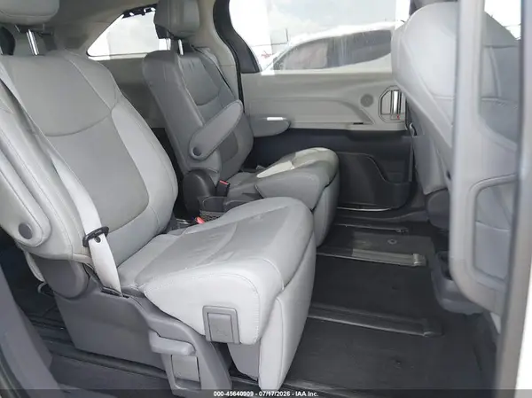 5TDZRKEC4MS016233 2021 TOYOTA SIENNA - Image 8