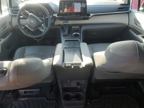 5TDZRKEC5MS003670 2021 TOYOTA SIENNA - Image 8