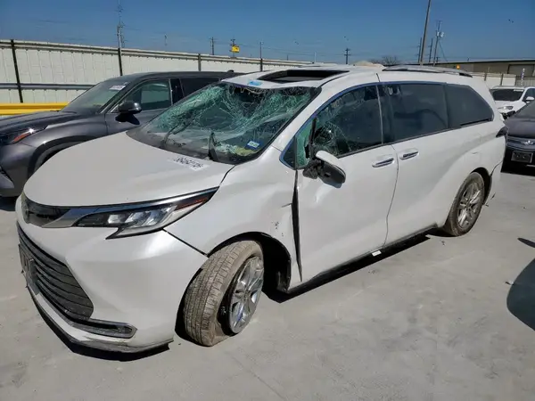 5TDZRKEC5NS105133 2022 TOYOTA SIENNA - Image 1