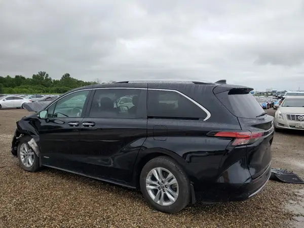 5TDZRKEC6MS012684 2021 TOYOTA SIENNA - Image 2